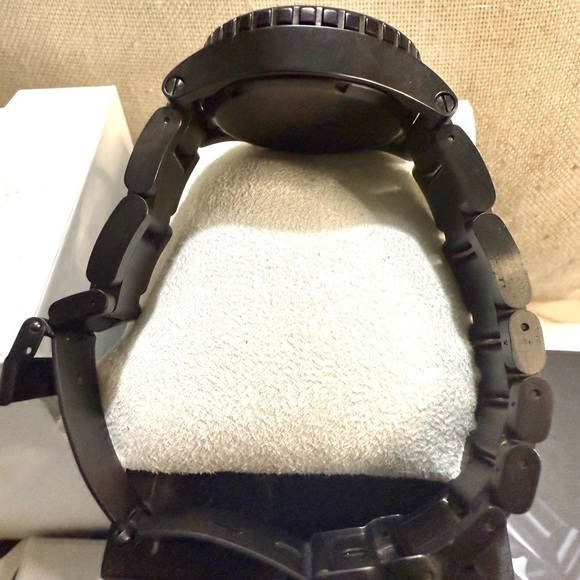 NIXON  “42-20” Black Out Minimize Date Designer Sport Watch - Picture 4 of 7